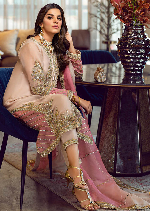 Sara Rohale Asghar | Peach Nouveau